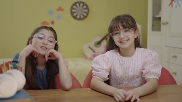 Little Beautiful Cute Girls White Sitting Table Nursery Talking Loving — Vídeo de Stock