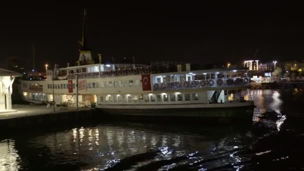 Sea View Cruise Ship Docked Pier Night Big Cruise Ship — Vídeo de Stock