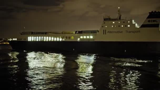 Великий Вантажний Корабель Морський Вид Вантажного Судна Вночі Великий Контейнерний — стокове відео