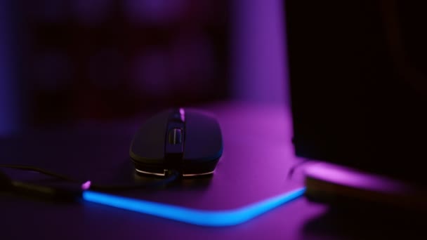 Close Hands Gamer Playing Video Game Using Illuminated Mouse Male — Wideo stockowe