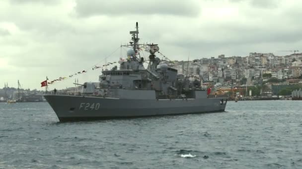 Turkish Republic Warship Anchored Bosphorus — Αρχείο Βίντεο