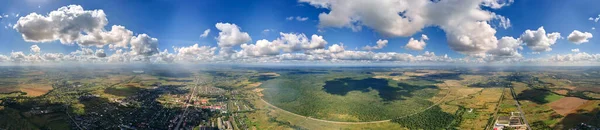 Luftaufnahme Aus Großer Höhe Der Erde Bedeckt Mit Weißen Geschwollenen — Stockfoto
