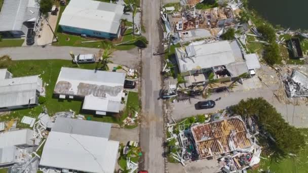 Destroyed Hurricane Ian Suburban Houses Florida Mobile Home Residential Area — Stock Video