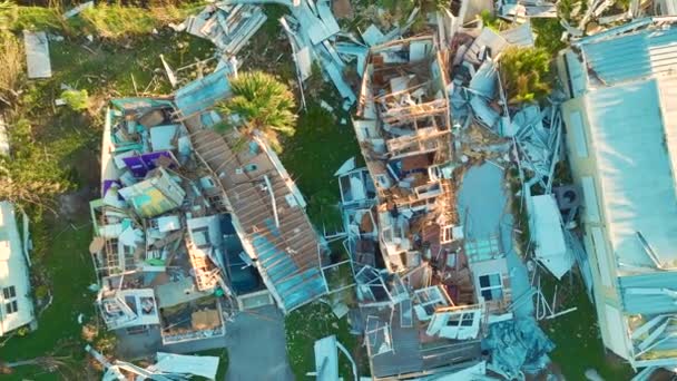 Allvarligt Skadade Hus Efter Orkanen Ian Florida Husbil Bostadsområde Konsekvenser — Stockvideo
