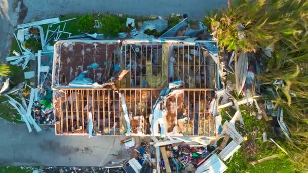 Súlyosan Megrongálódott Lakókocsik Ian Hurrikán Után Floridában Természeti Katasztrófa Következményei — Stock videók
