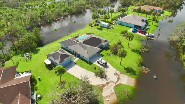 Overstroomde Huizen Door Orkaan Ian Regenval Florida Woonwijk Gevolgen Van — Stockvideo