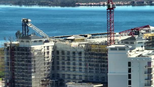 Aerial View Ruined Hurricane Ian Construction Crane High Apartment Building — Stock Video