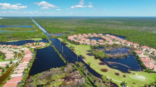 Florida Yerleşim Bölgesindeki Ian Kasırgası Yüzünden Evleri Sel Basmış Doğal — Stok video