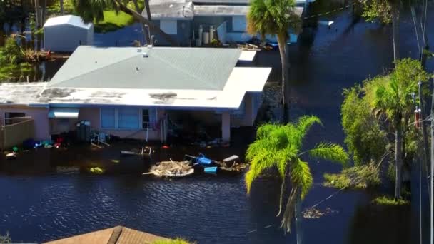 被飓风伊恩包围 佛罗里达州居民区的洪水淹没 自然灾害的后果 — 图库视频影像
