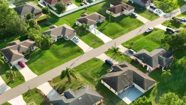 Aerial View Small Town America Suburban Landscape Private Homes Green — Stock Video