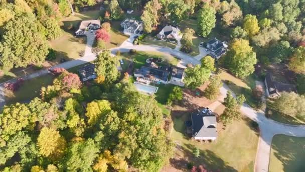 Vue Aérienne Des Maisons Américaines Classiques Dans Quartier Résidentiel Caroline — Video