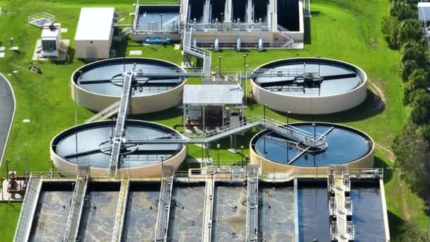 Aerial View Modern Water Cleaning Facility Urban Wastewater Treatment Plant — Vídeo de stock