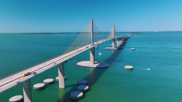 弗罗里达州坦帕湾阳光天桥的空中景观 交通繁忙 运输基础设施的概念 — 图库视频影像