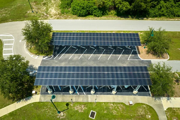 Aerial View Solar Panels Installed Shade Roof Parking Lot Parked — Zdjęcie stockowe