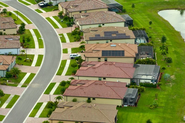 stock image Aerial view of tightly packed homes in Florida closed living clubs. Family houses as example of real estate development in american suburbs.