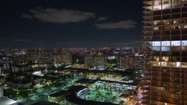 Vista Aérea Arranha Céu Residencial Arranha Céus Noite Cidade Sunny — Vídeo de Stock