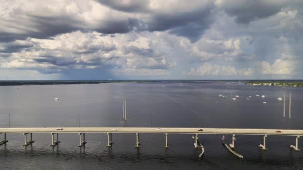 Aerial View Barron Collier Bridge Gilchrist Bridge Florida Moving Traffic — Vídeo de Stock