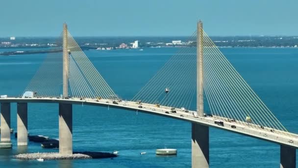 Vista Aérea Del Puente Sunshine Skyway Sobre Tampa Bay Florida — Vídeo de stock