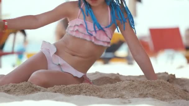 Happy Child Girl Swimsuit Playing Sand Umbrella Shadow Summer Tropical — Stock Video