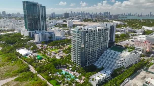 Miami Beach Stadt Mit Hohen Luxushotels Und Eigentumswohnungen Und Sandstrand — Stockvideo