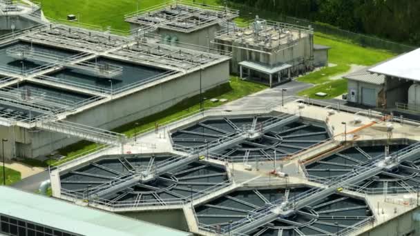 Aerial View Modern Water Cleaning Facility Urban Wastewater Treatment Plant — Stockvideo