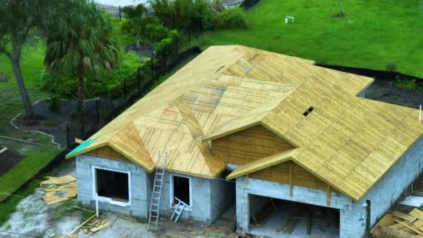 Aerial View Residential Private Home Wooden Roofing Structure Construction Florida — Wideo stockowe