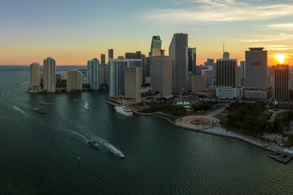 Légi Kilátás Miami Brickell Belvárosára Floridában Usa Ban Naplementekor Magas — Stock Fotó