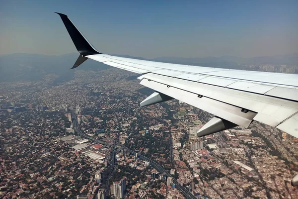 View Mexico City Airplane Window Commercial Jet Plane Landing Local — 스톡 사진