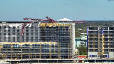 Port Charlotte, ABD 'deki yüksek apartman şantiyesindeki Ian kasırgası tarafından yıkılan havadan görüntü..