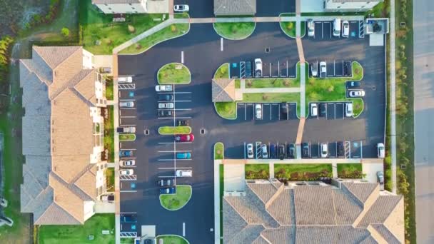 Florida Nın Banliyö Bölgesindeki Apartman Dairelerinin Yukarıdan Görünüşü Amerikan Banliyölerindeki — Stok video
