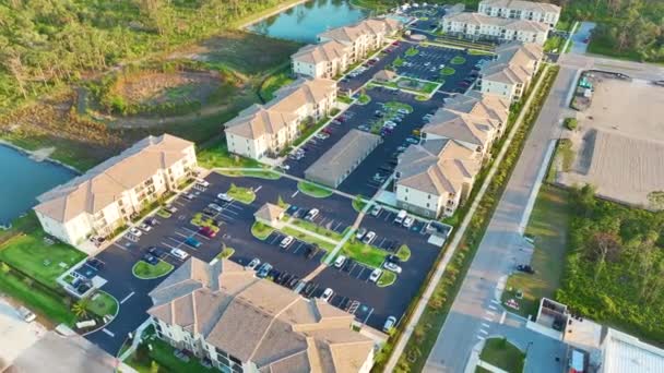 Vista Aerea Condomini Americani Florida Zona Residenziale Nuovi Condomini Familiari — Video Stock