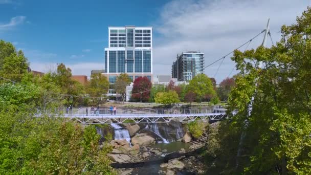 Вид Воздуха Водопады Реки Риди Центре Города Гринвилл Южной Каролине — стоковое видео