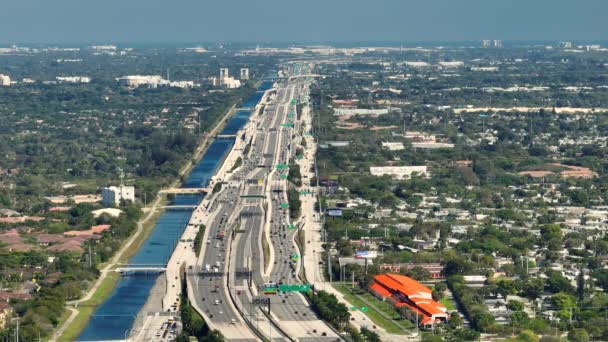 Boven Het Zicht Van Brede Snelweg Miami Florida Met Snelle — Stockvideo