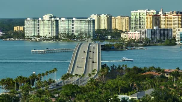 萨拉索塔市市中心有林林桥和佛罗里达州昂贵的海滨高楼 美国的城市旅游目的地 — 图库视频影像