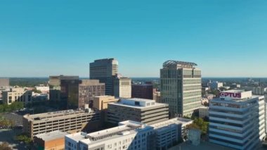 Güney Carolina 'daki Columbia City' nin şehir merkezi mimarisi. American City 'deki ofis ve apartman manzarası. ABD seyahat hedefi.