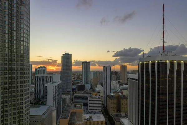 Kilátás Fentről Beton Üveg Felhőkarcoló Épületek Belvárosában Miami Brickell Floridában — Stock Fotó
