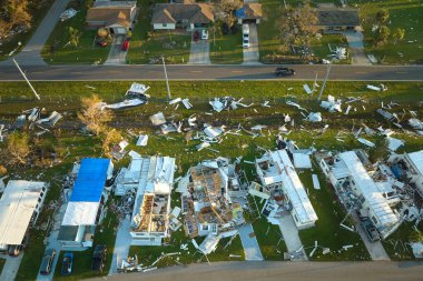 Florida 'daki seyyar evlerdeki Ian kasırgası yüzünden ağır hasar görmüş. Doğal afetin sonuçları..