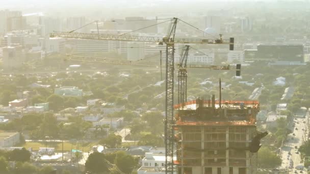 Toren Hijskranen Hoge Residentiële Appartement Bouwplaats Vastgoed Ontwikkeling Miami Stedelijk — Stockvideo
