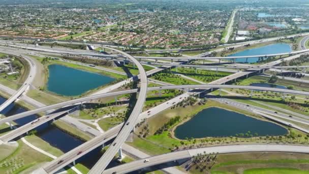 Concepto Infraestructura Transporte Vista Superior Amplia Encrucijada Carreteras Miami Florida — Vídeos de Stock