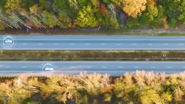 Autonóm Autók Pásztázzák Utat Amerikai Autópályán Gyorsan Mozgó Robotpilóta Forgalommal — Stock videók