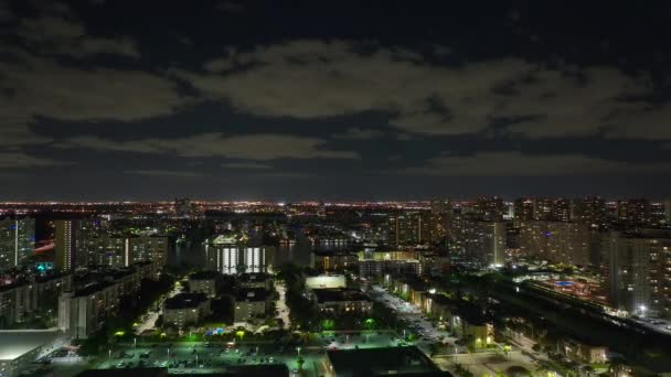 Florida Abd Deki Sunny Isles Beach Şehrinin Şehir Merkezindeki Gece — Stok video