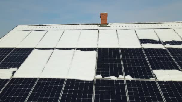 Aerial View Snow Melting Covered Solar Photovoltaic Panels Installed House — Vídeos de Stock
