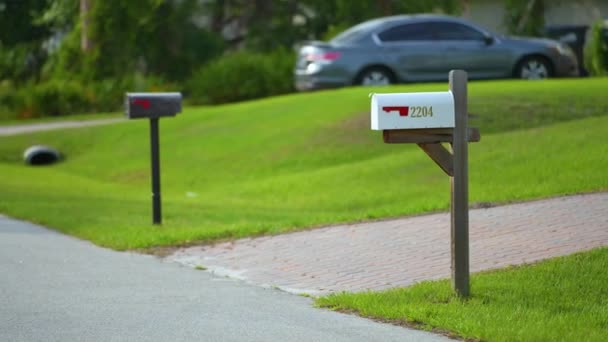 Typical American Outdoors Mail Box Suburban Street Side — стокове відео