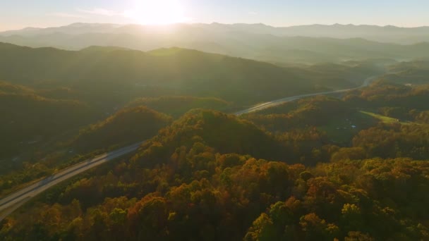 View National Freeway Route North Carolina Leading Thru Appalachian Mountains — Vídeo de stock