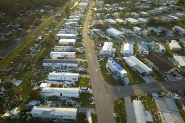 Florida 'daki taşınabilir evler, Ian Kasırgası tarafından yerle bir edildi. Doğal afetin sonuçları..