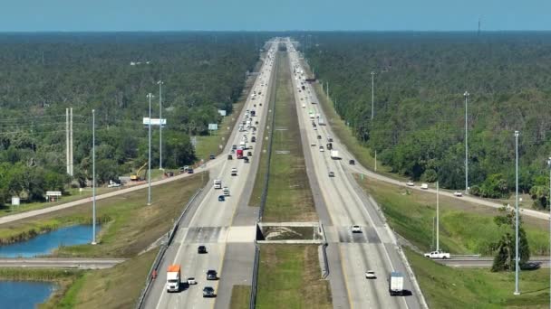 Top View Mulitlane American Highway Rapid Driving Cars Rush Hour — Stock Video
