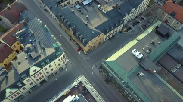 スウェーデンの古いリンコピング都市の空中視界 スカンジナビアの町のヨーロッパの建築 — ストック動画
