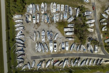 Ian Kasırgası Florida kıyı bölgesindeki tekne istasyonunu yok etti. Doğal afet ve bunun sonuçları.