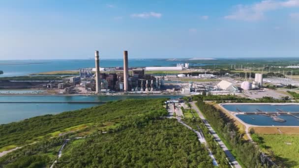 Usina Térmica Queima Carvão Combustível Fóssil Para Produção Energia Elétrica — Vídeo de Stock