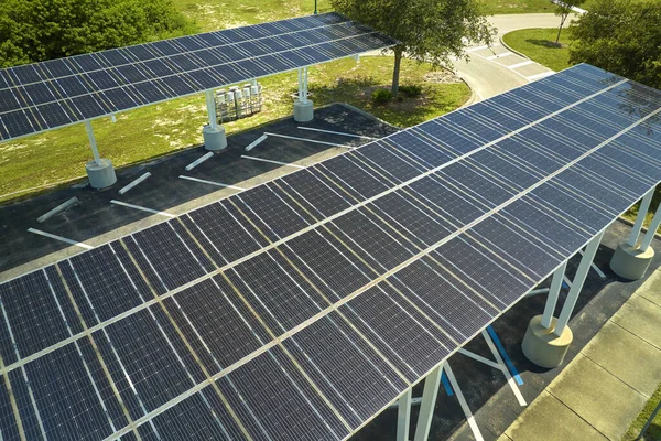 Aerial View Solar Panels Installed Shade Roof Parking Lot Parked — Foto de Stock